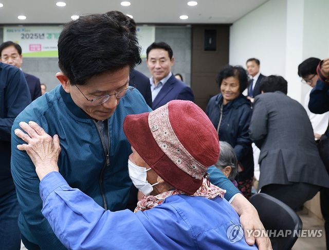 포천 한센인마을 찾은 국민의힘 김문수 후보