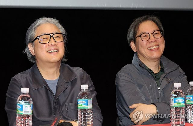 대화하는 박찬욱·박찬경