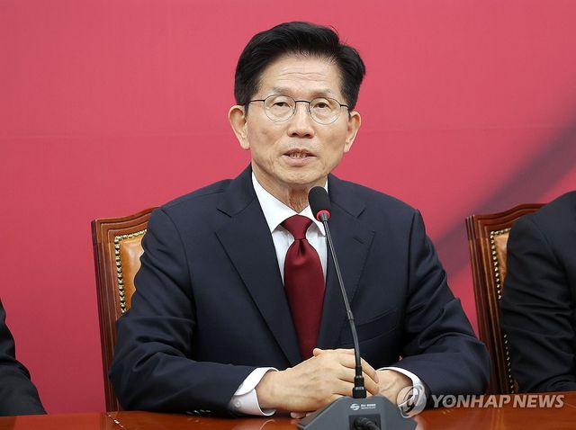 발언하는 김문수 대선 후보