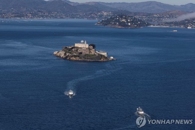 살아서는 탈옥 못한다는 앨커트래즈