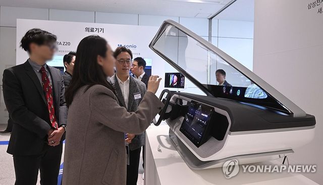 삼성전자 주총장에 전시된 하만 전장과 오디오