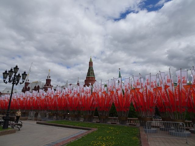 승리 깃발로 장식된 모스크바