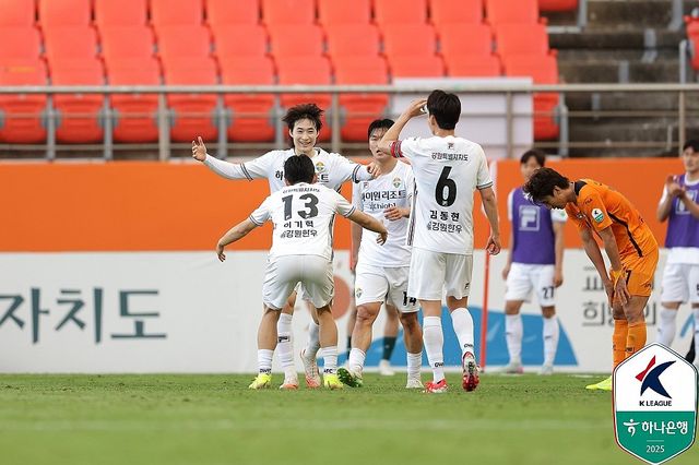 강원 이지호, 1골 1도움 '맹활약'