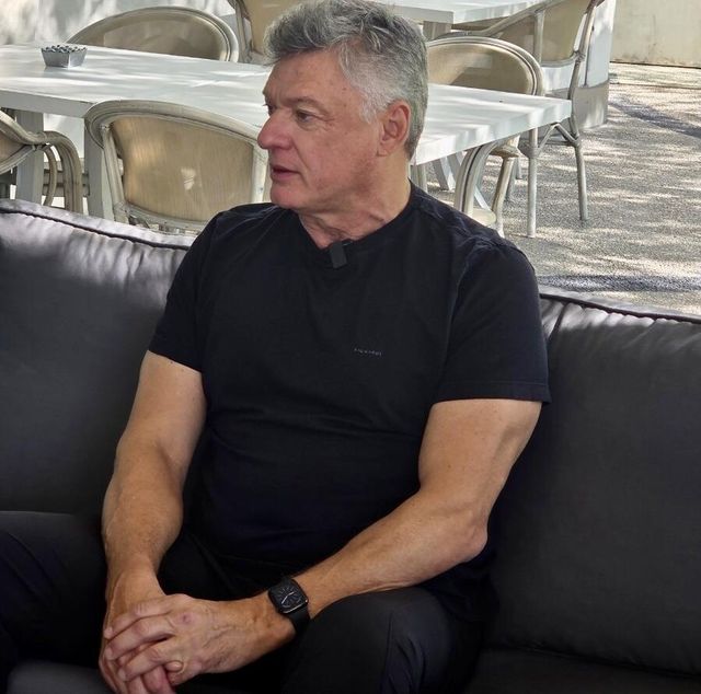 외국인 선수 트라이아웃이 열리는 튀르키예에 도착한 헤난 대한항공 감독 