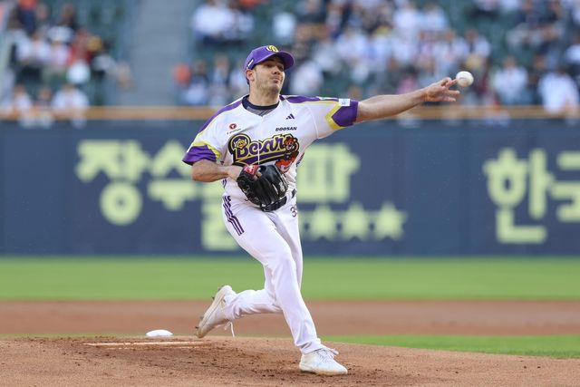 두산 외국인 투수 잭로그