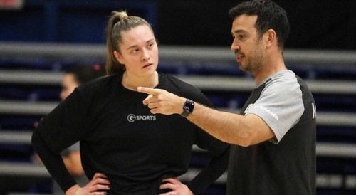 라셈(왼쪽)과 모랄레스 메츠 감독