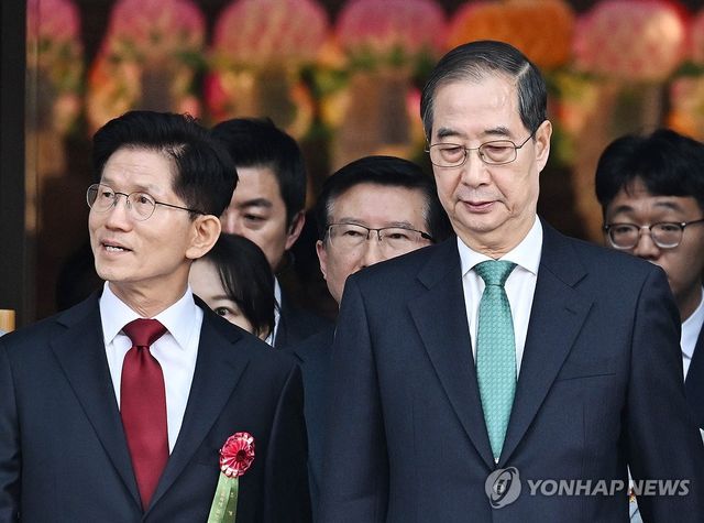 김문수 후보와 한덕수 후보의 입장