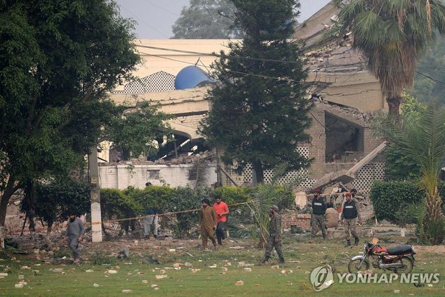 파키스탄 라호르의 파괴된 건물