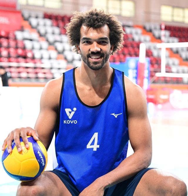 V리그 재입성 기대 부풀리는 아히