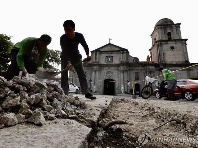 필리핀, '교황 후보' 타글레 추기경에 기대감
