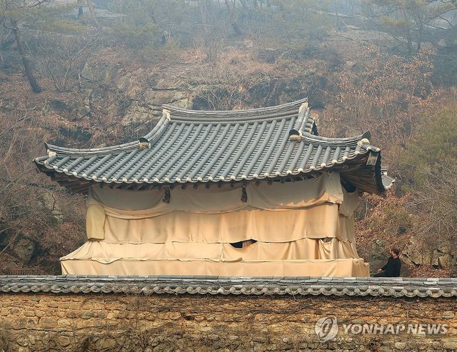 방염포 덕분에 소실 피한 안동 만휴정