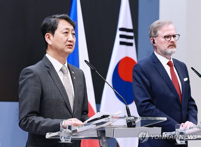 한ㆍ체코 원전산업 협력 약정 체결식에서 발언하는 안덕근 산업부 장관