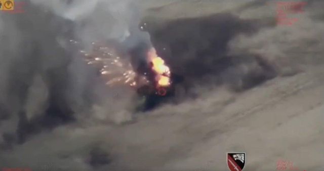 러시아군 배치 북한제 KN-09 다연장로켓포 파괴 모습