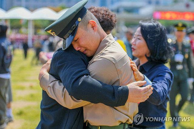 "그리웠던 부모님"