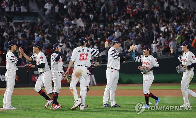 돌풍을 이어가는 롯데 선수단