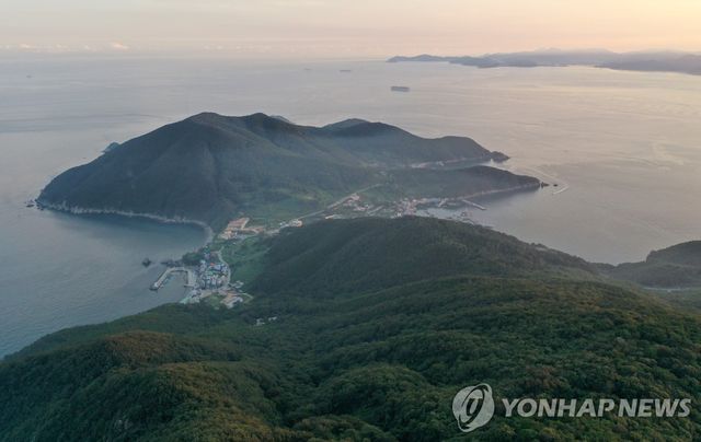 가덕도 연대봉에서 바라본 가덕도신공항 예정 부지