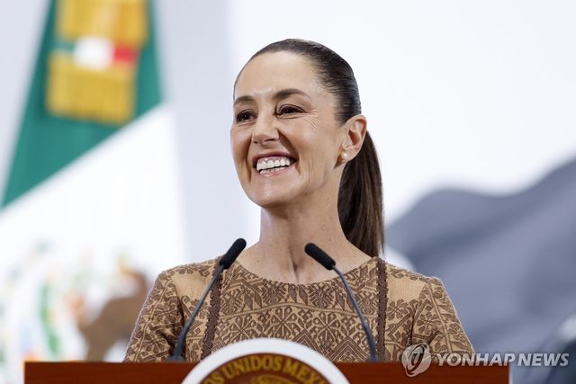 9일(현지시간) 정례 기자회견하는 클라우디아 셰인바움 멕시코 대통령