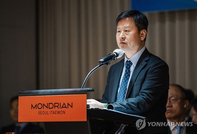 주총에서 발언하는 박기덕 고려아연 사장