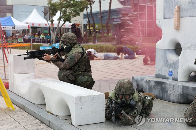 훈련 중인 육군 32사단
