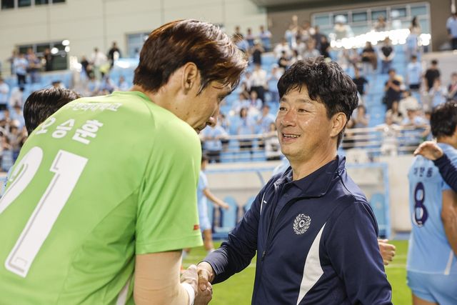 대구 오승훈과 김병수 감독