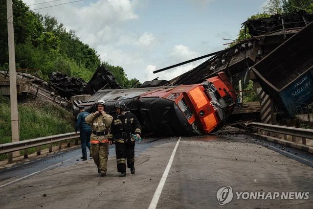 러시아 쿠르스크 교량 붕괴와 열차 탈선