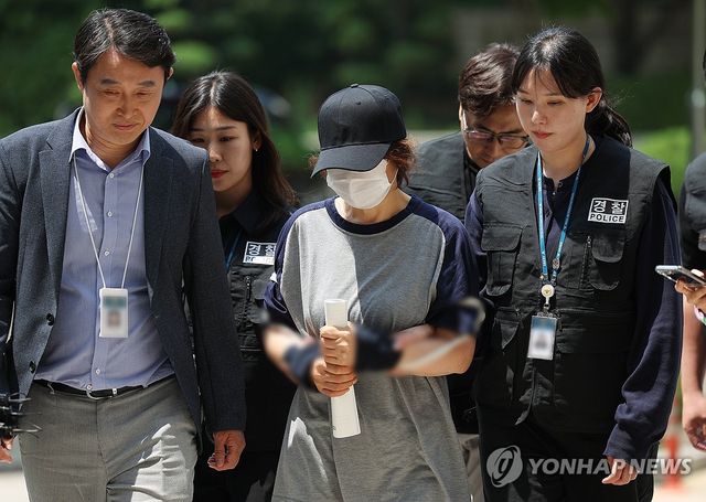 '남편 명의 대리투표' 선거사무원 영장실질심사