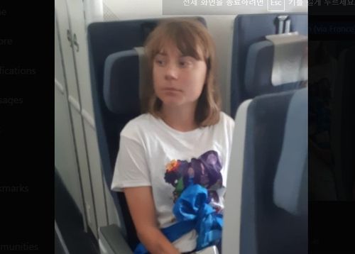 추방 비행기편 탄 그레타 툰베리