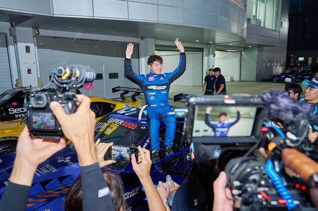 나이트 레이스 '최다 포듐'을 자랑하는 오네레이싱 김동은