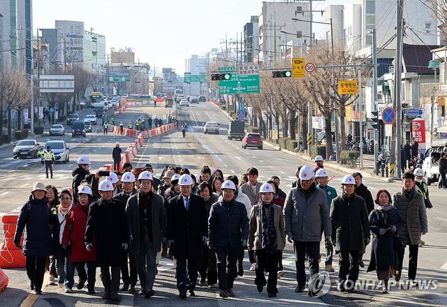 광주도시철도 2호선 도로복구 행사