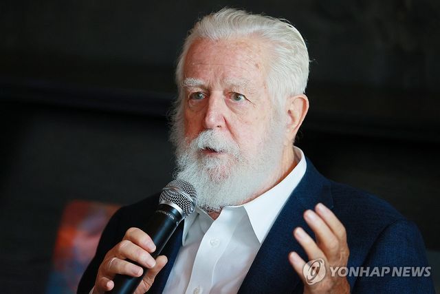 '빛과 공간의 예술가' 제임스 터렐