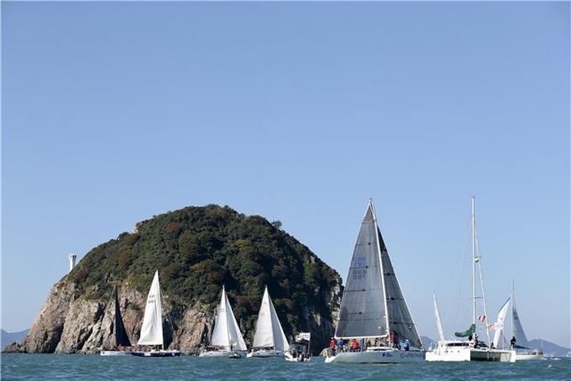 남해안컵 국제요트대회 모습