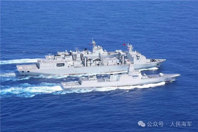 서태평양 해역에서 훈련 중인 중국 해군 항모 편대