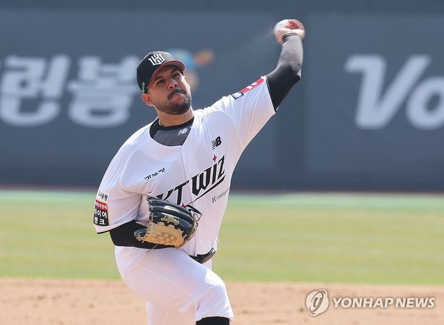 역투하는 헤이수스