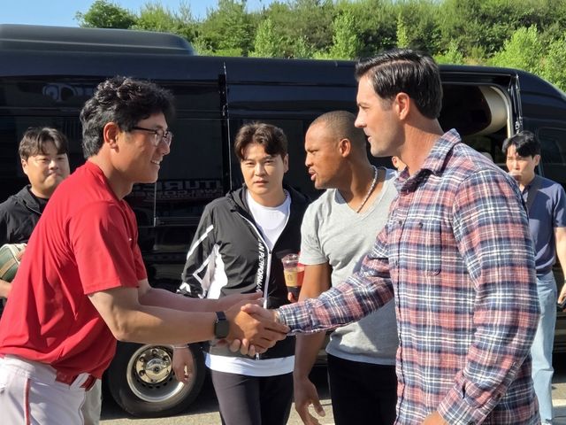 SSG퓨처스필드를 찾은 MLB 전설