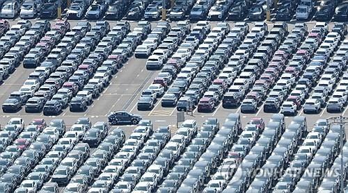 현대차 울산공장 수출 선적부두 야적장