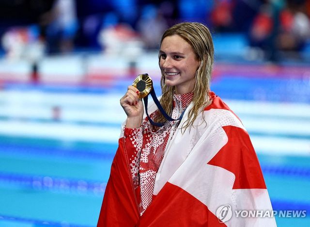 새로운 수영 여제로 떠오른 캐나다의 서머 매킨토시