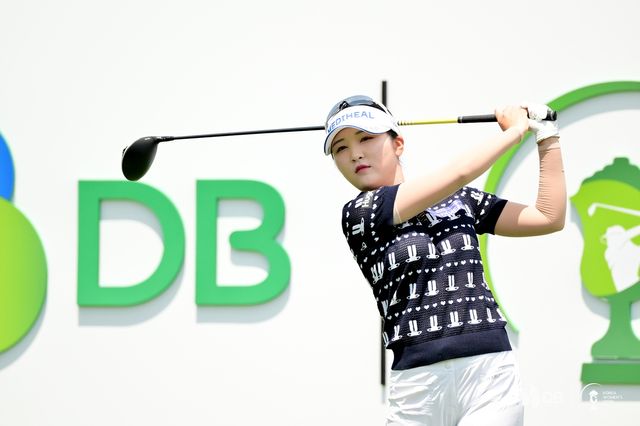 이예원의 티샷.