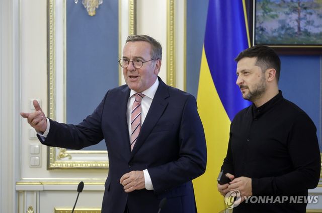 피스토리우스(왼쪽) 장관과 젤렌스키 대통령