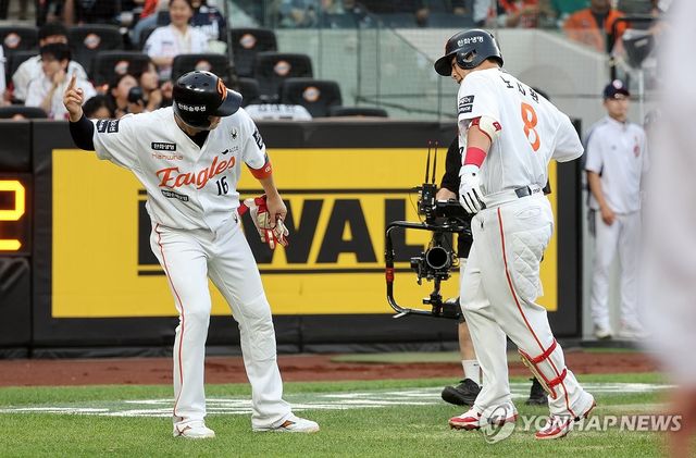 2점 뽑아낸 한화