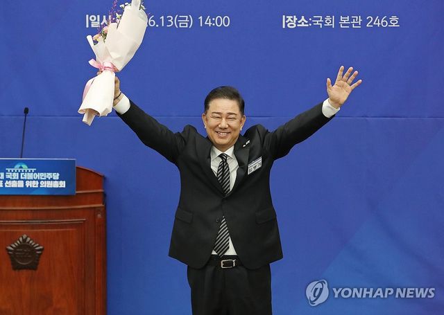 더불어민주당 원내대표로 당선된 김병기 의원