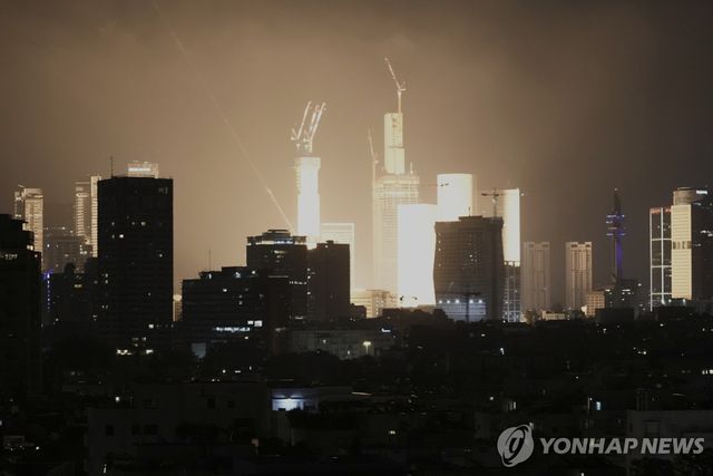 텔아비브 시내의 폭발