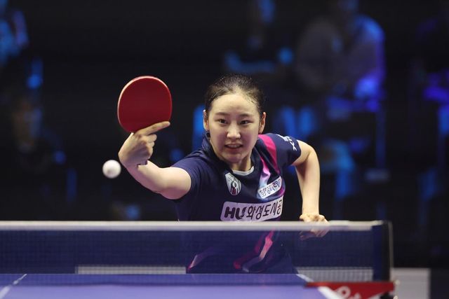 프로탁구리그에 여자부 8강 경기 중인 유시우
