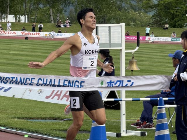 이재웅, 육상 남자 1,500ｍ 한국 신기록