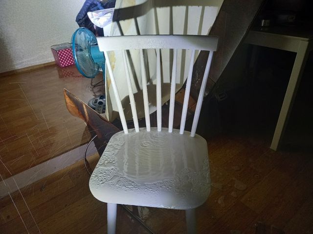 14일 물이 새는 부산 동구의 한 아파트