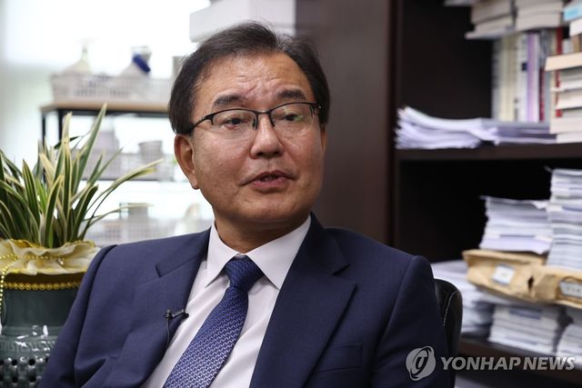 인터뷰하는 이명현 순직해병 특검