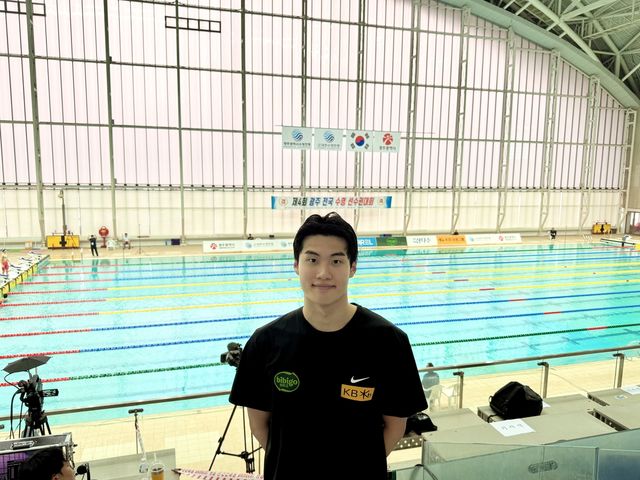 광주 전국수영선수권대회 남자 일반부 개인혼영 200ｍ에서 1위를 차지한 황선우.
