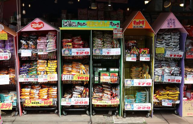 도쿄 신오쿠보에서 판매되는 한국 라면