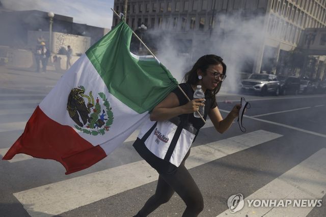 14일 샌프란시스코에서 열린 '노 킹스' 시위