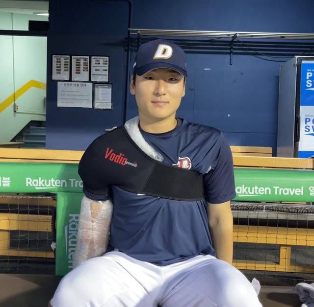 올 시즌 첫 승리를 따낸 두산 곽빈