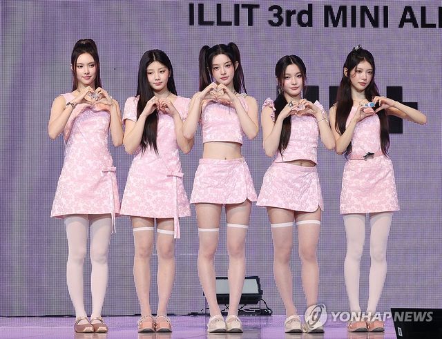세번째 미니앨범 발표한 아일릿